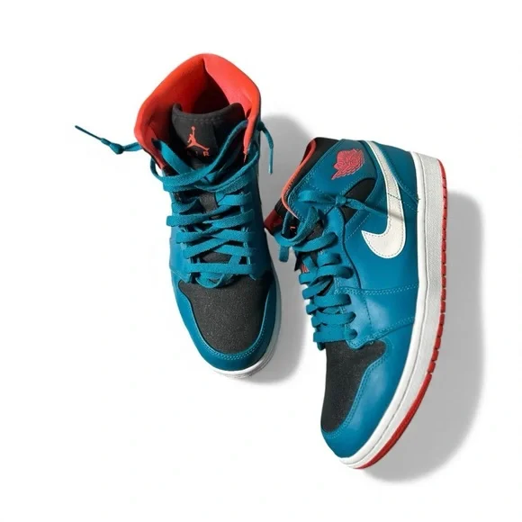 N i k e. Air Jordan 1 Retro Mid Teal 2016 - 554724 308 - RARE! - Picture 4 of 12